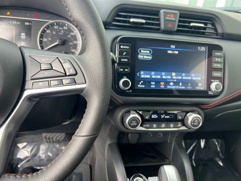 New 2025 Nissan Versa SR w/ Trunk Package image 13