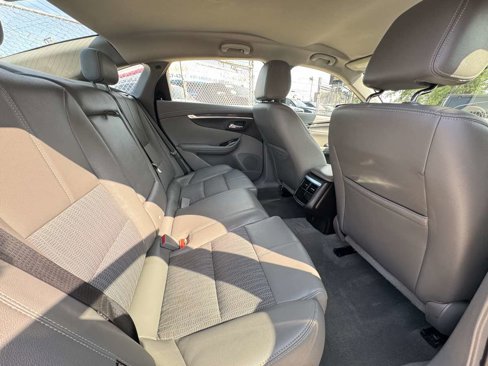 Used 2019 Chevrolet Impala LT image 26