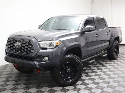 Used 2020 Toyota Tacoma TRD Off-Road image 1
