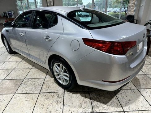 Used 2012 Kia Optima LX w/ Convenience Pkg image 5