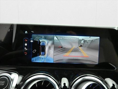New 2025 Mercedes-Benz EQB 300 4MATIC image 11