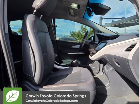 Used 2017 Chevrolet Bolt Premier w/ Driver Confidence II Package image 29