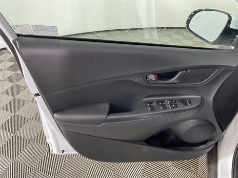 Used 2022 Hyundai Kona SEL image 10