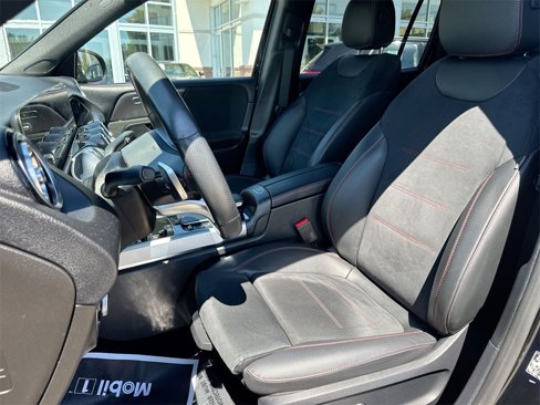 Certified 2021 Mercedes-Benz GLB 250 4MATIC image 11