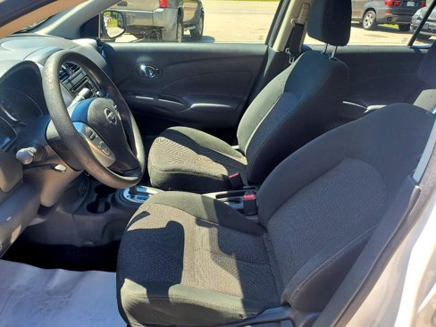 Used 2018 Nissan Versa SV image 13