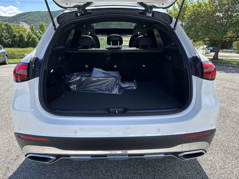 New 2025 Mercedes-Benz GLC 300 4MATIC image 12
