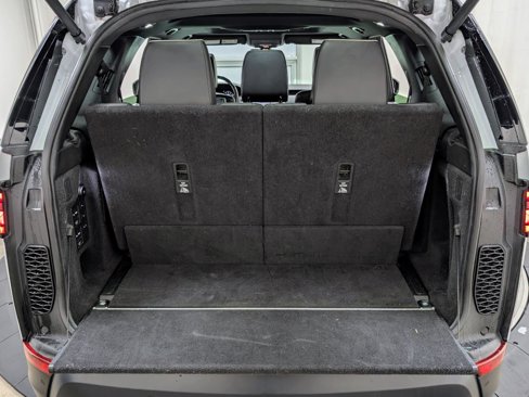 Used 2019 Land Rover Discovery HSE Luxury image 23
