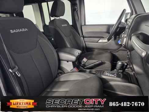 Used 2018 Jeep Wrangler Unlimited Sahara image 29
