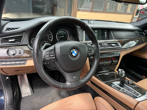 Used 2013 BMW 750Li xDrive image 7
