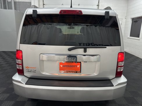 Used 2012 Jeep Liberty Limited image 9
