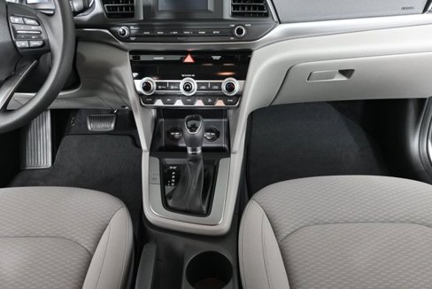 Used 2020 Hyundai Elantra SE w/ Cargo Package (C1) image 15