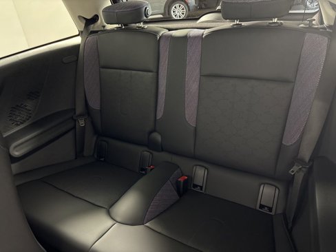 New 2025 MINI Cooper 2-Door Hardtop image 26
