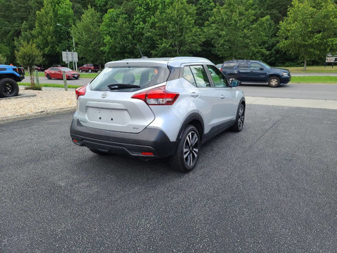 Used 2019 Nissan Kicks SV image 7