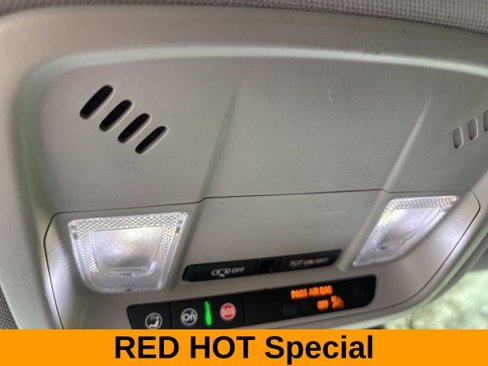 Used 2021 Chevrolet Malibu LT image 29