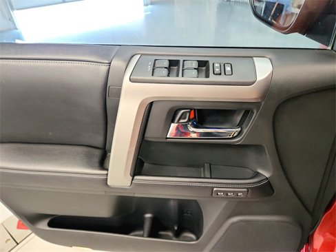 Used 2016 Toyota 4Runner Limited image 28
