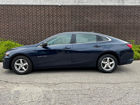 Used 2017 Chevrolet Malibu LS image 2