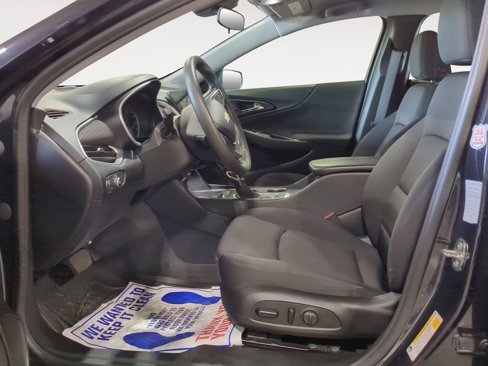 Used 2023 Chevrolet Malibu LT image 9