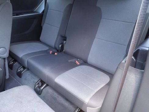 Used 2021 Chevrolet Traverse LT image 12