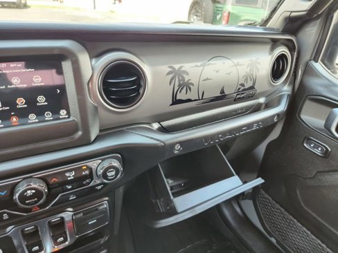 Used 2022 Jeep Wrangler Willys image 14