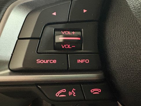 Used 2021 Subaru Crosstrek 2.0i Premium w/ Moonroof Package image 16