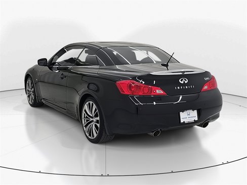 Used 2014 INFINITI Q60 Convertible w/ Sport Package image 8