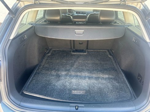 Used 2015 Volkswagen Golf TDI S image 8