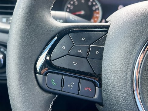 Used 2021 Jeep Renegade Latitude image 12