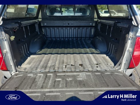 Used 2016 Chevrolet Colorado LT w/ LT Convenience Package image 32