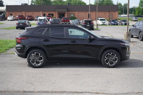 New 2025 Chevrolet Trax LT w/ Driver Confidence Package image 2