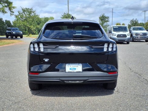 Used 2023 Ford Mustang Mach-E Select image 17