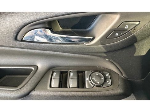 Used 2023 Chevrolet Equinox LT image 12