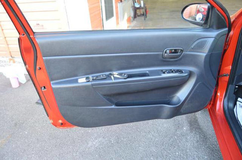 Used 2009 Hyundai Accent SE image 30