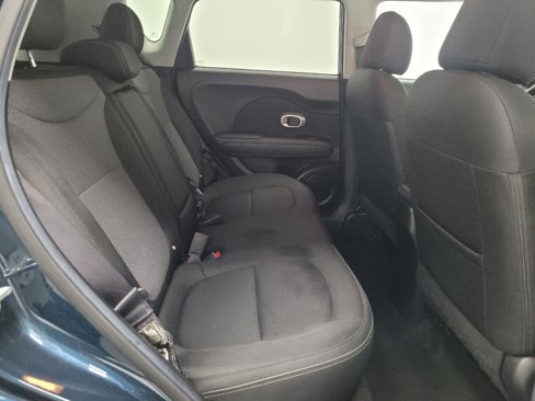 Used 2017 Kia Soul + image 19