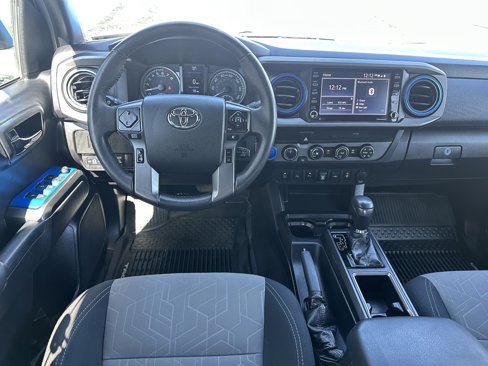Used 2020 Toyota Tacoma TRD Off-Road image 40