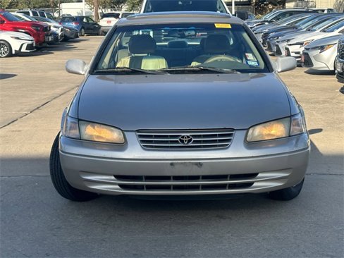 Used 1999 Toyota Camry CE image 2