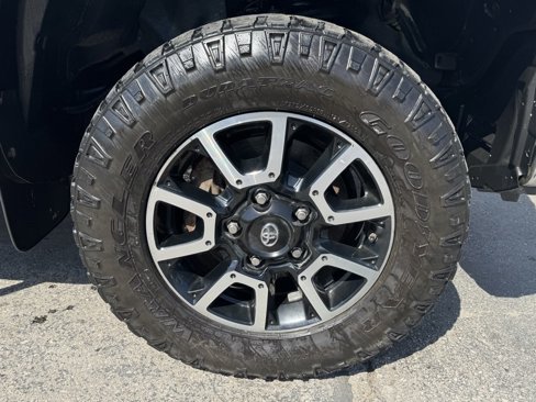 Used 2017 Toyota Tundra SR5 image 39