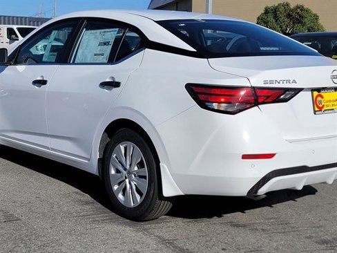 New 2025 Nissan Sentra S image 2