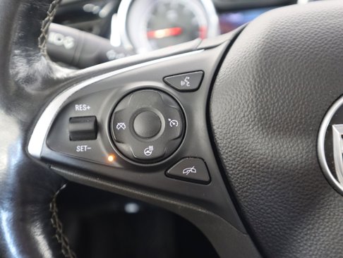 Used 2018 Buick Regal Essence image 20