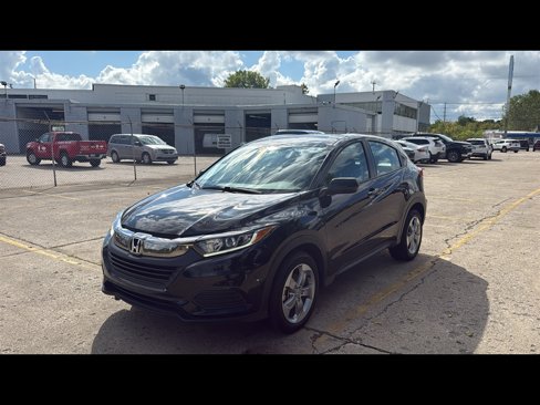 Used 2022 Honda HR-V LX image 2