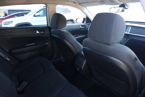 Used 2020 Kia Optima LX image 16