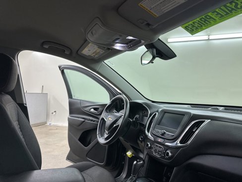 Used 2018 Chevrolet Equinox LT image 18