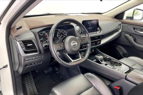Used 2023 Nissan Rogue SV w/ SV Premium B Package image 13