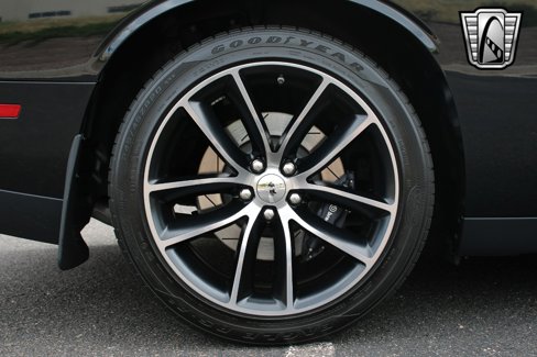 Used 2015 Dodge Challenger R/T Scat Pack image 11