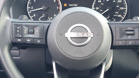 Certified 2023 Nissan Rogue S image 17