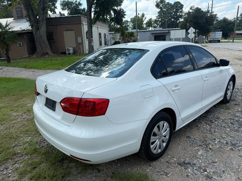 Used 2013 Volkswagen Jetta S image 9