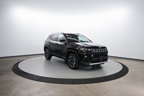Certified 2022 Jeep Compass Limited image 1