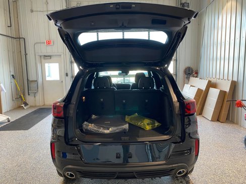 New 2025 Chevrolet TrailBlazer RS w/ Convenience Package image 11