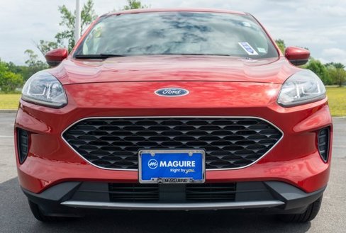 Used 2020 Ford Escape SE image 3