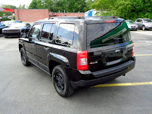 Used 2017 Jeep Patriot Sport image 4