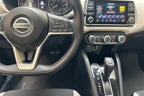 Used 2022 Nissan Versa SV w/ Trunk Package image 27